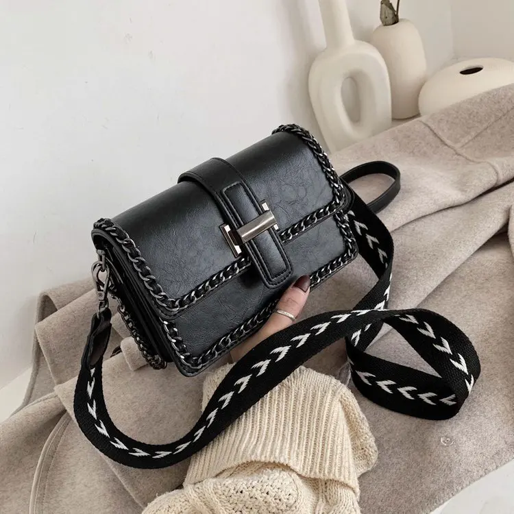 

Bag women's bag 2020 new fashion foreign style chain bag net red broadband armpit Single Shoulder Messenger small square bag