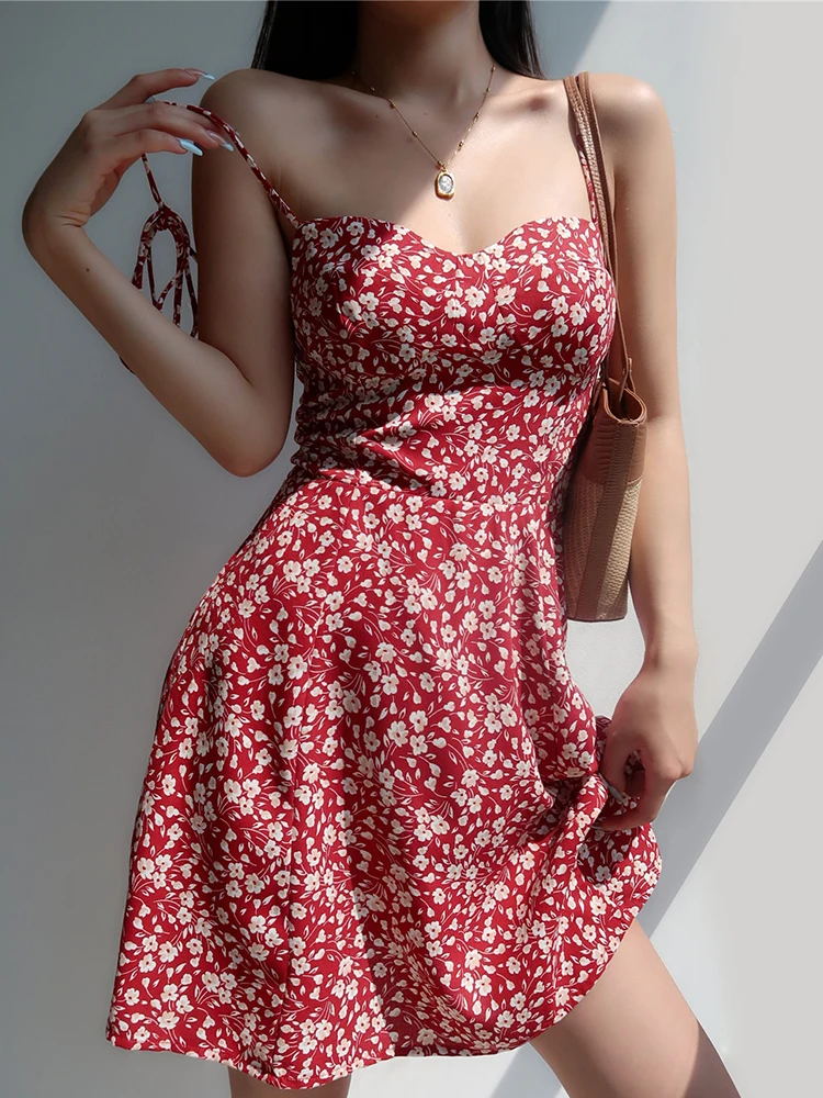 Женское мини-платье на бретелях-спагетти сарафан бретелях с цветочным рисунком