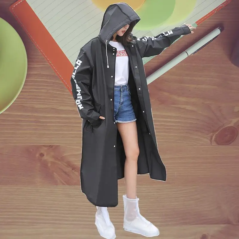 

Stay Stylish and Classic with Our Cool and Trendy Raincoat - The Ultimate Must-Have for Any Fashion-Forward Wardrobe