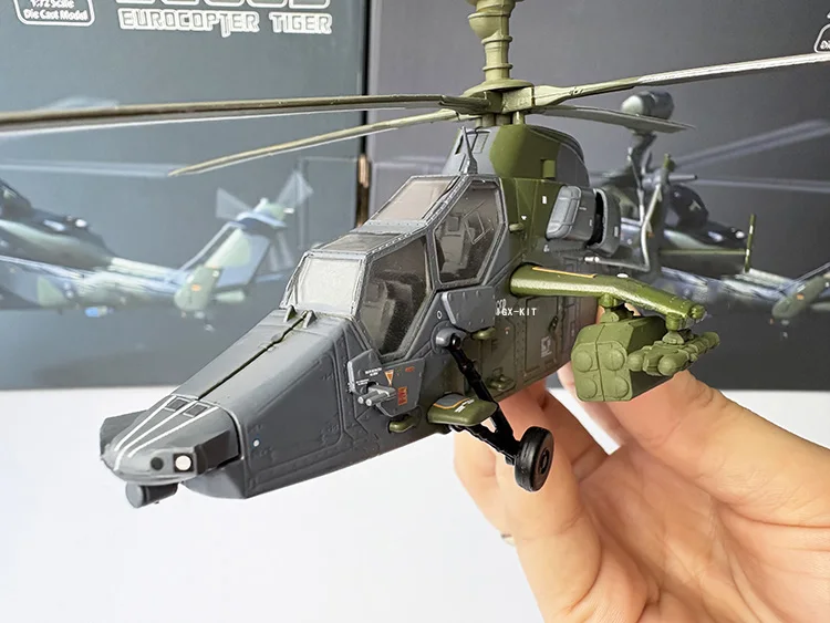 Фото Масштабная модель 1/72 Eurocopter EC665 Tiger UHT: готовая коллекционная модель военного вертолета, подарок, украшение №1