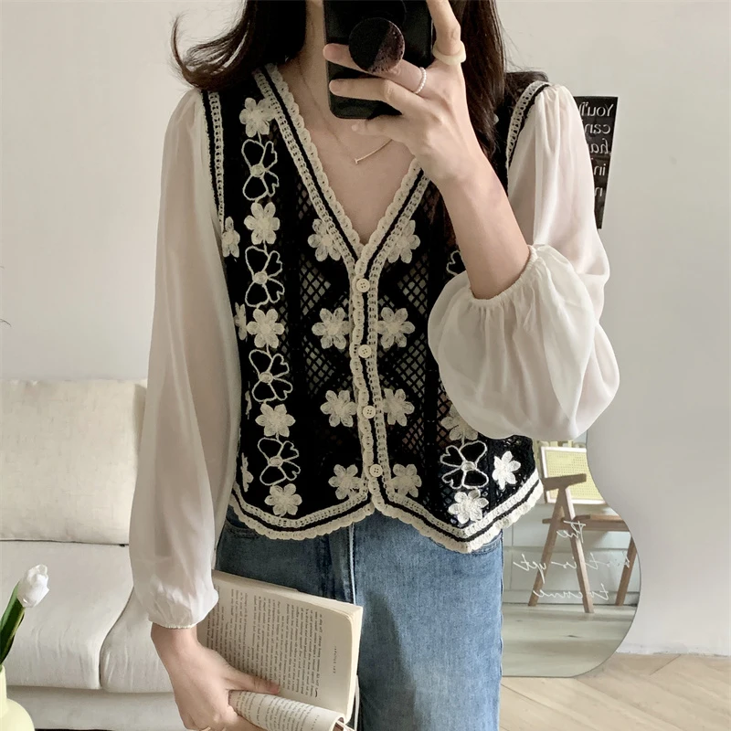 

Retro Flower Hollow Knitted shirt Women Patchwork Long Sleeve Chiffon blouse V neck Female Crochet Tops