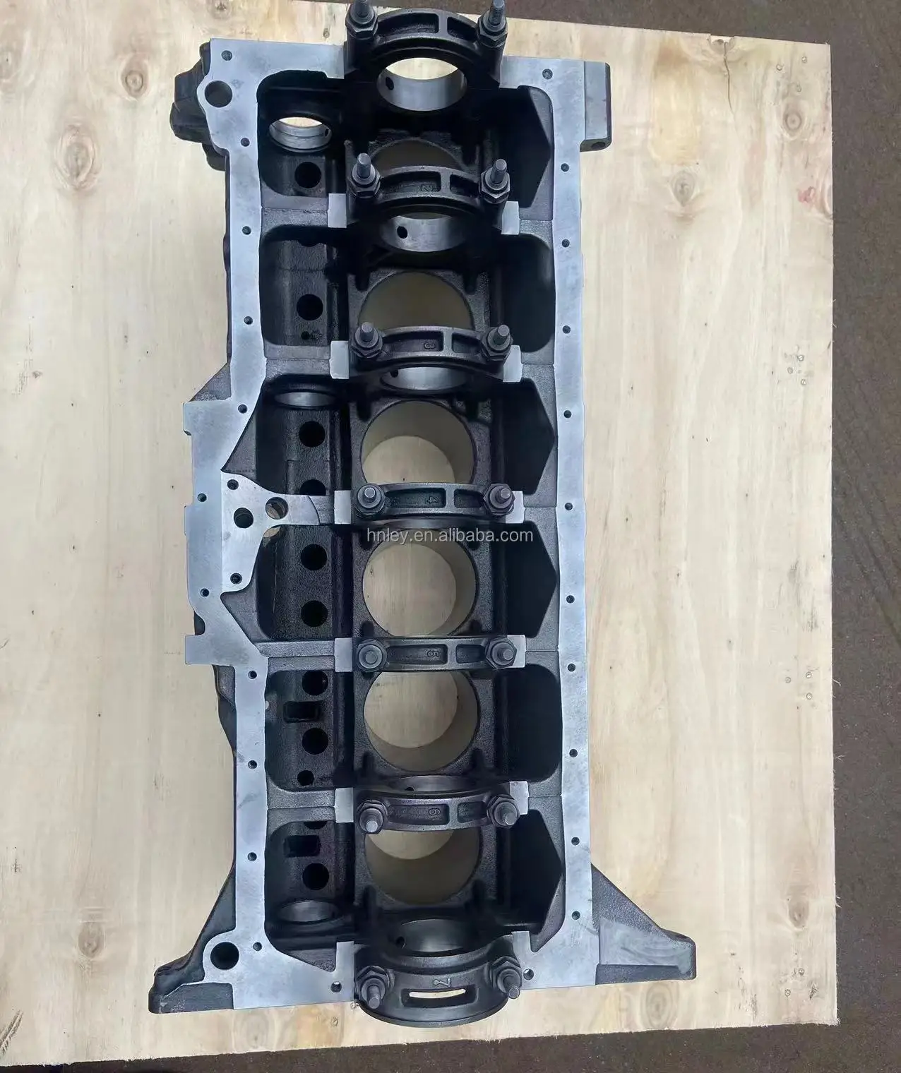 Заводские детали двигателя JEEP4.0 L6 Железный блок цилиндров JEEP4.0 L6 Железный блок цилиндров Часть двигателя для блока двигателя JEEP4.0 698 (art.: 3920d3045ee3e) - 3920d3045ee3e