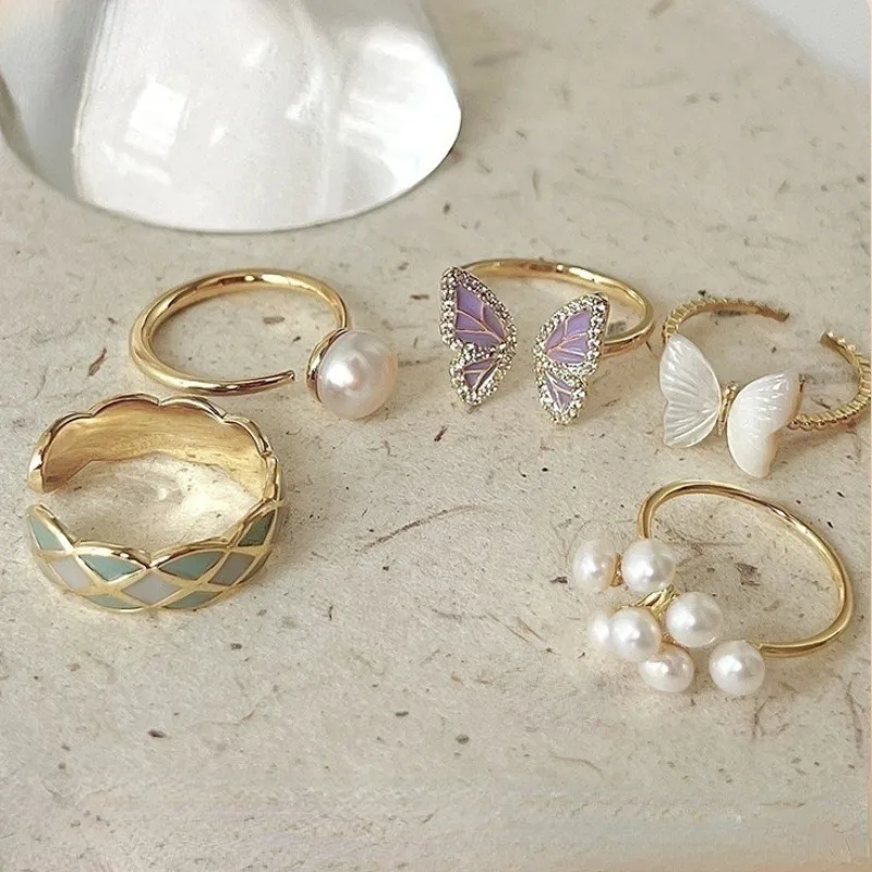 

1Pcs Sweet Luxury Pearl Butterfly Rings Temperament Versatile Jewelry Women Fashion Wedding Accessories Party Gifts