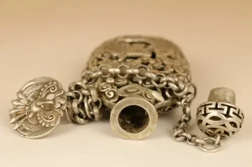 Старый тибетский серебряный кулон ручной работы с выдолбленной рыбой и лотосом