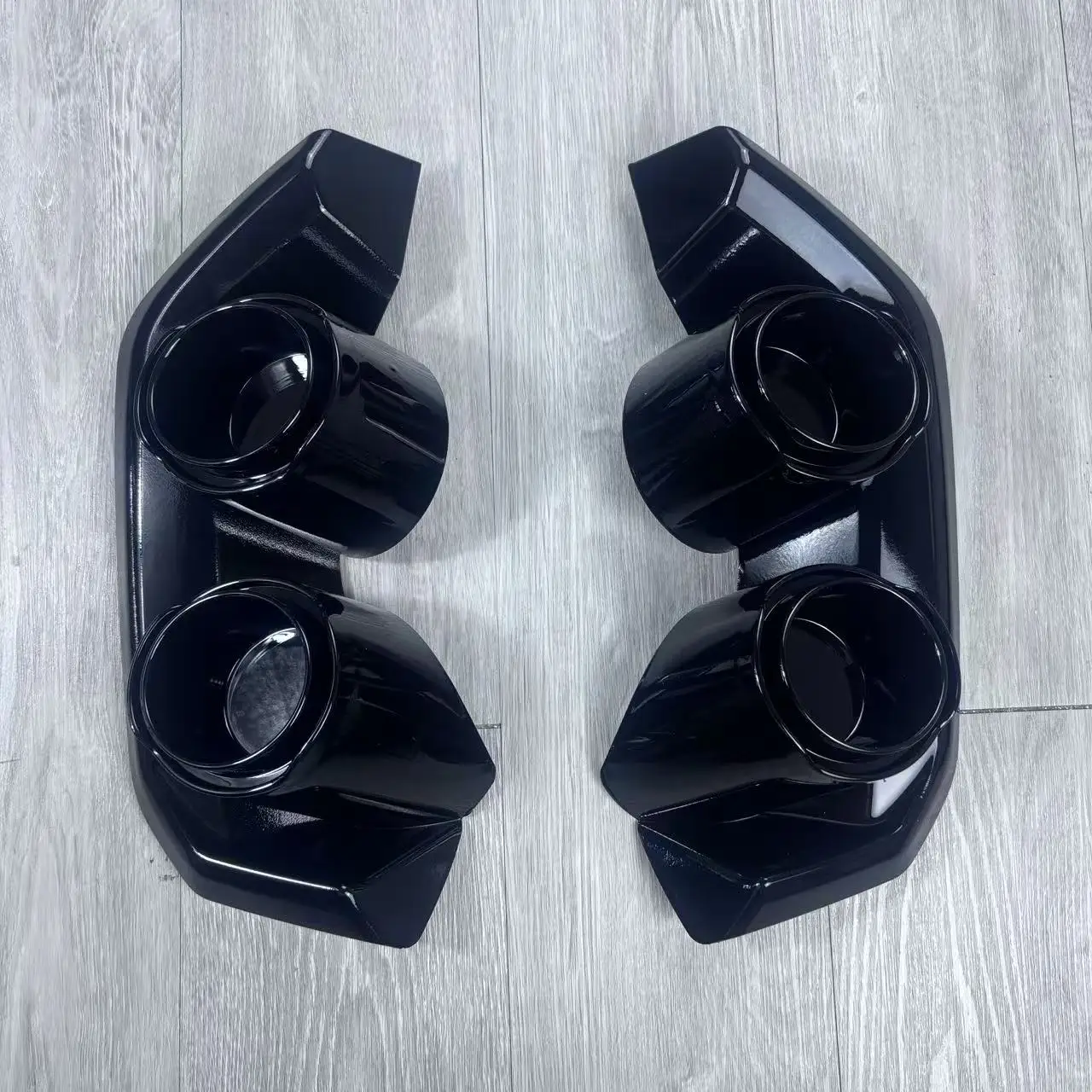 

Для BMW 5 серии G60 M Pack: Накладка на выхлопную трубу, система выхлопа, крышка выхлопного патрубка для 525i, 530i, i5 2023-2026 годов, тюнинг