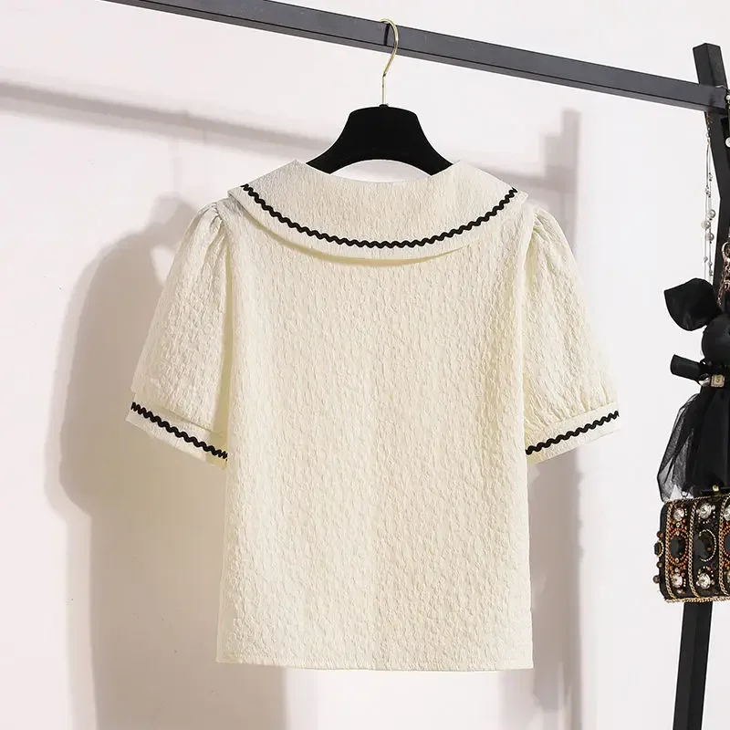 Женский комплект из двух предметов элегантный с шортами топ и низ 2024