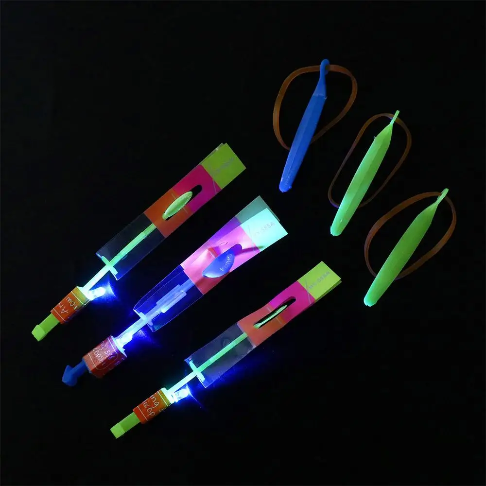 Светящаяся ракета. Светящиеся объекты в небе. Ракета ночью. Светящиеся ракеты. Игрушка 588 amazing arrow helicopter.