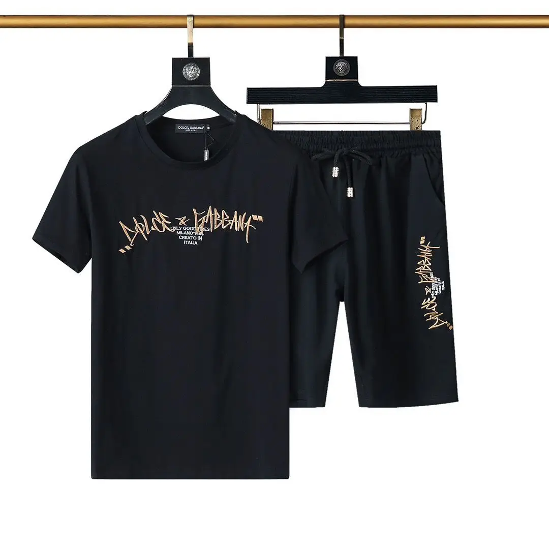 

NEW Trendy Men Dolce&Gabbana Brand Embroidery short suit Shirt Men Fashion Short Sleeve T Shirt +short Pants male Set tees