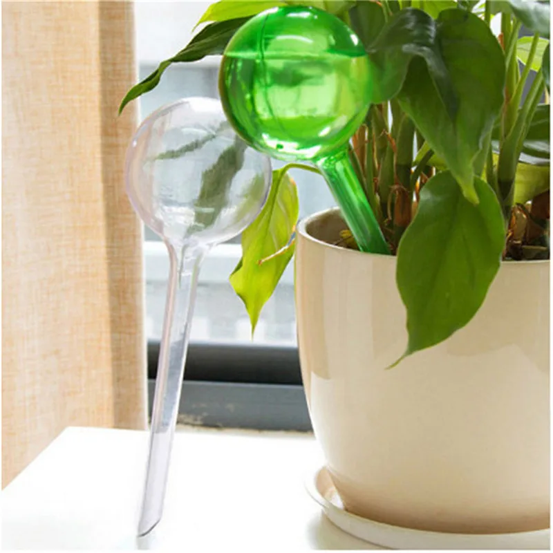 

2022 Practical Travel House Plant Bulb Shape Garden Pot Cans Automatic Self Watering Automatic Irrigation Patio Lawn