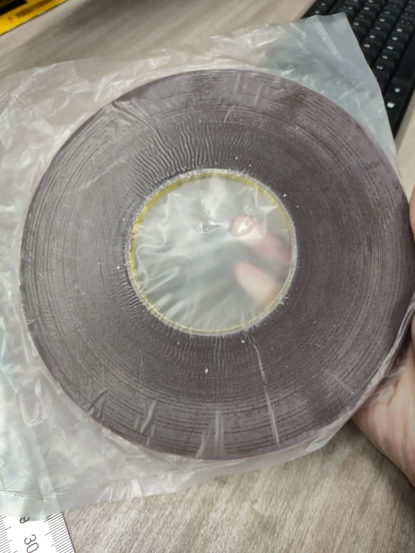 

Двусторонняя лента 8 мм x 30 м