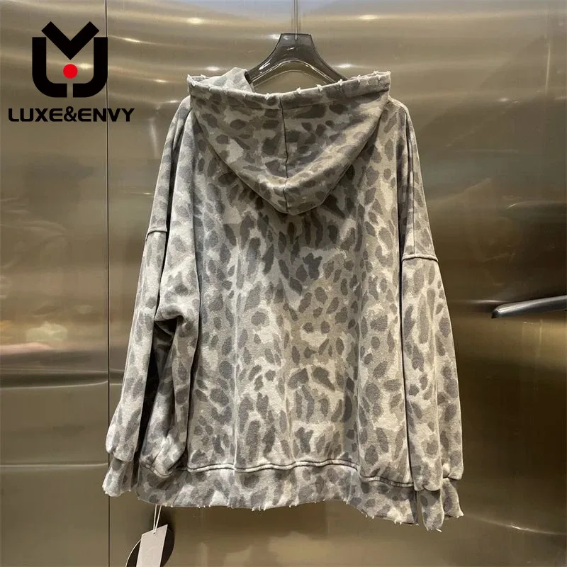 

Женский свитер с капюшоном и леопардовым принтом, свободного покроя