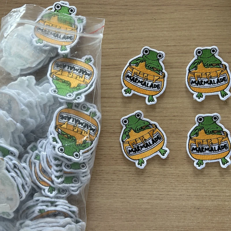 Нашивки с вышивкой на заказ термоклейкие нашивки для одежды сделай сам дизайн