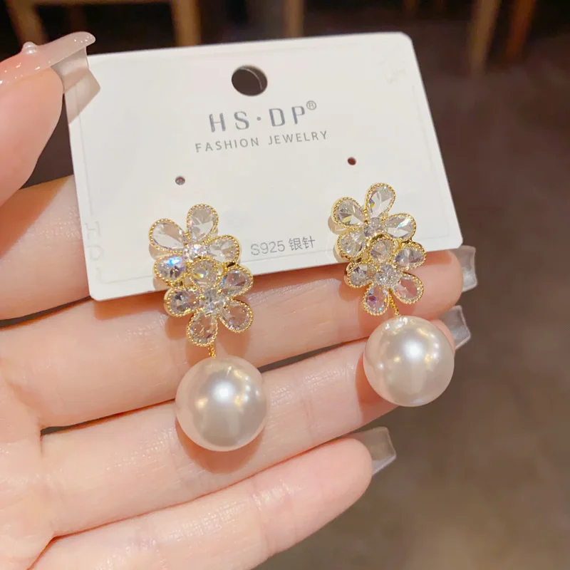 Корейская версия легкие роскошные серьги с микроинкрустацией цирконом и цветком