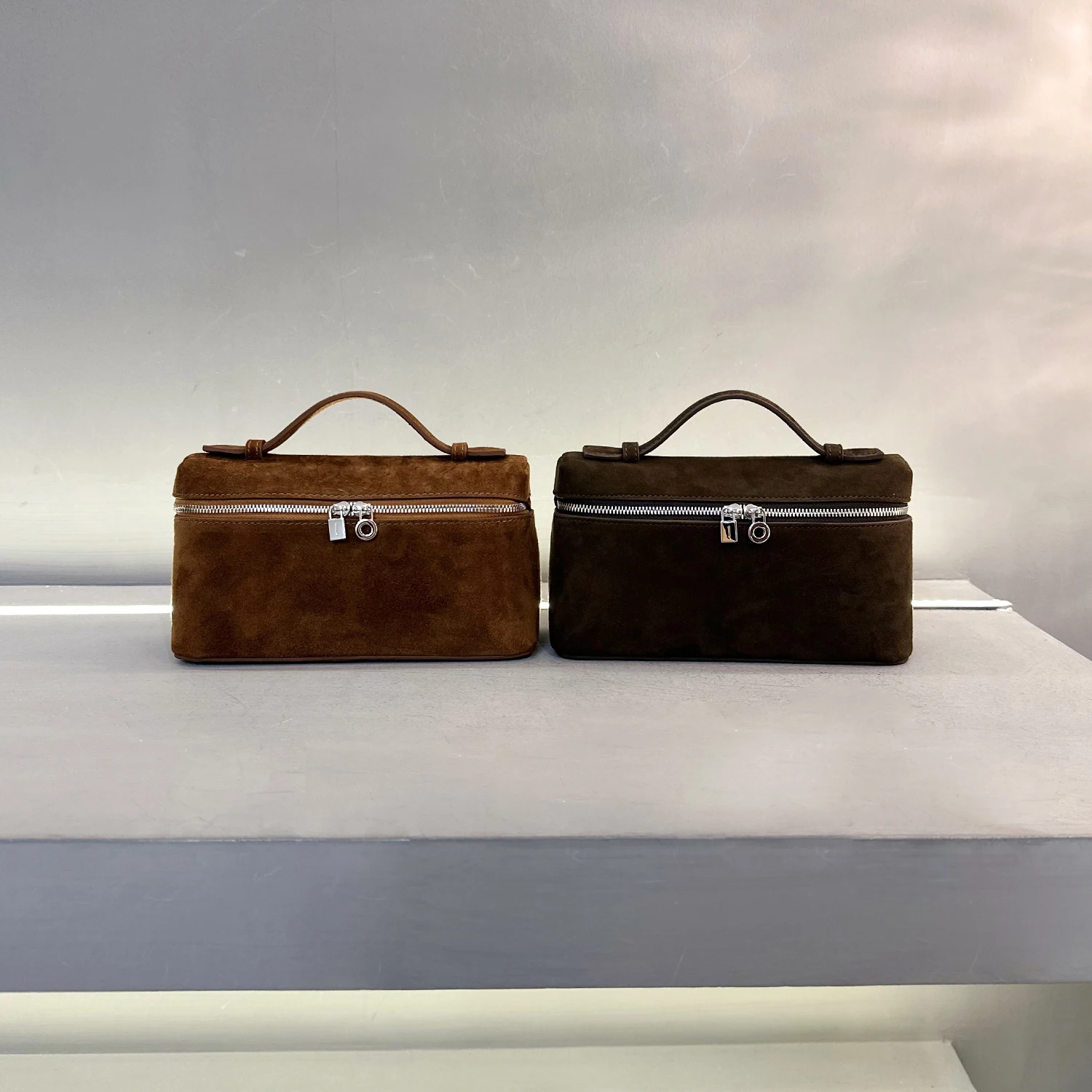 

L19 Leather Handbag Gigi Same Frosted Suede Lunch Box Bag Makeup Box Bag Hand Carrying Shoulder Messenger Bag
