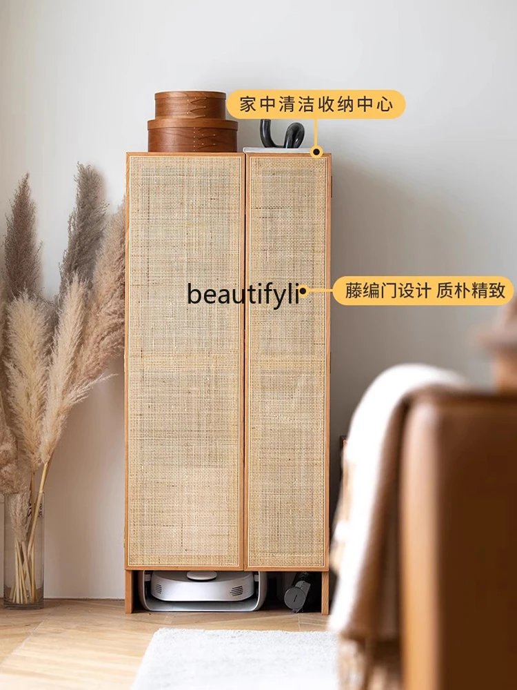 Шкаф-робот из массива дерева в японском стиле для ежедневного уборки подходящий