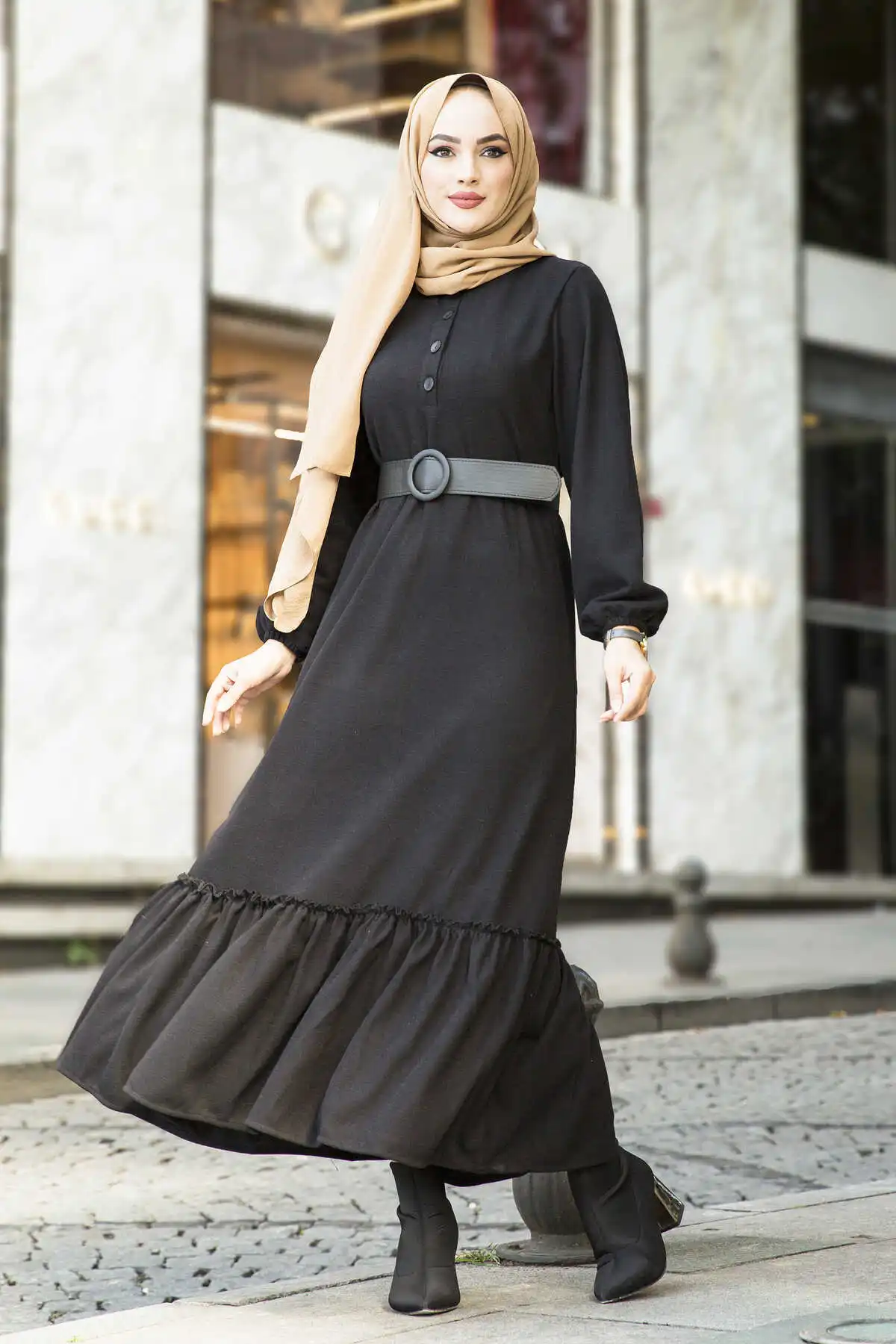 Frilly Knitwear Dress-Black