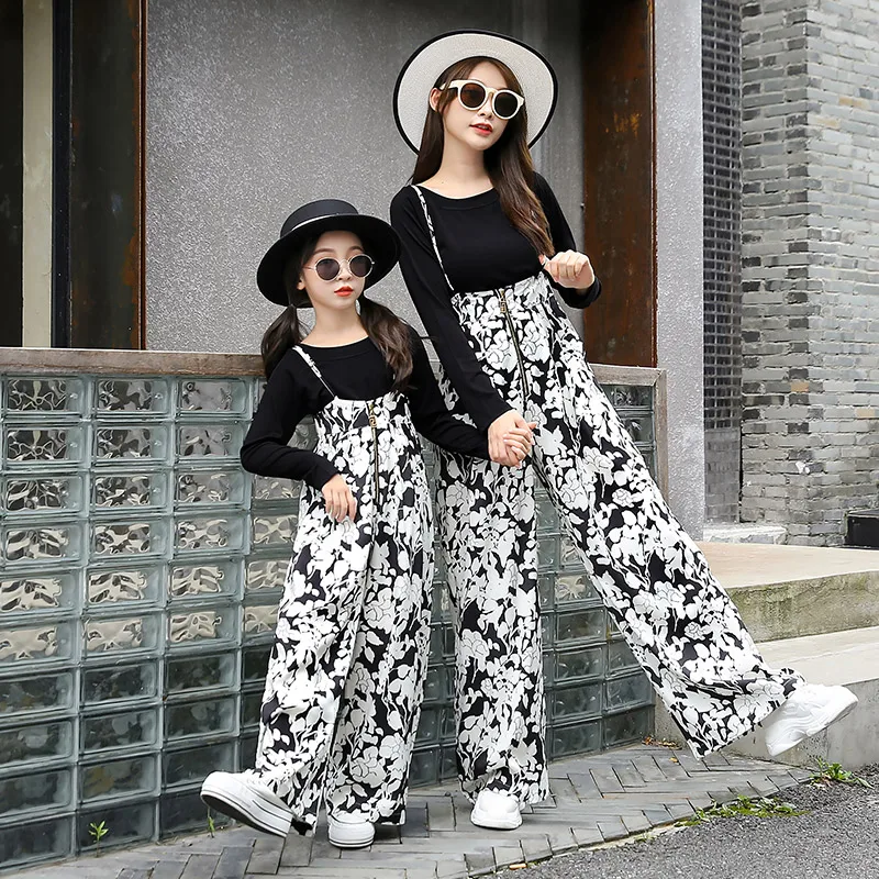 

Street Family Look Sets for Girls Mother Daughter Tracksuit Long Sleeve T-shirt+Flowers Wide-Leg Pants Suit Family Match Outfits