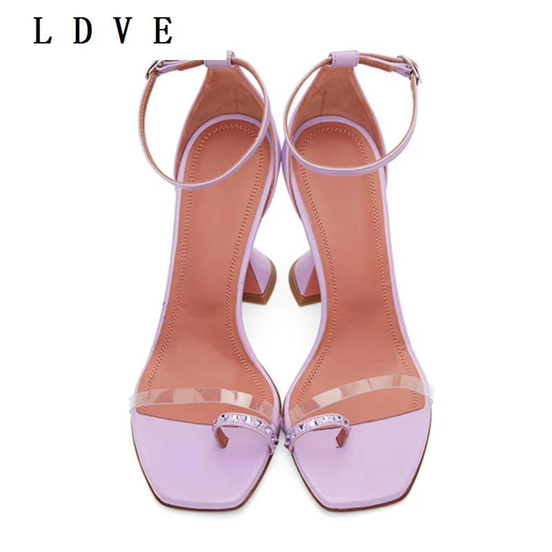 

Женские сандалии из ПВХ, с узким ремешком и квадратным носком, на высоком каблуке