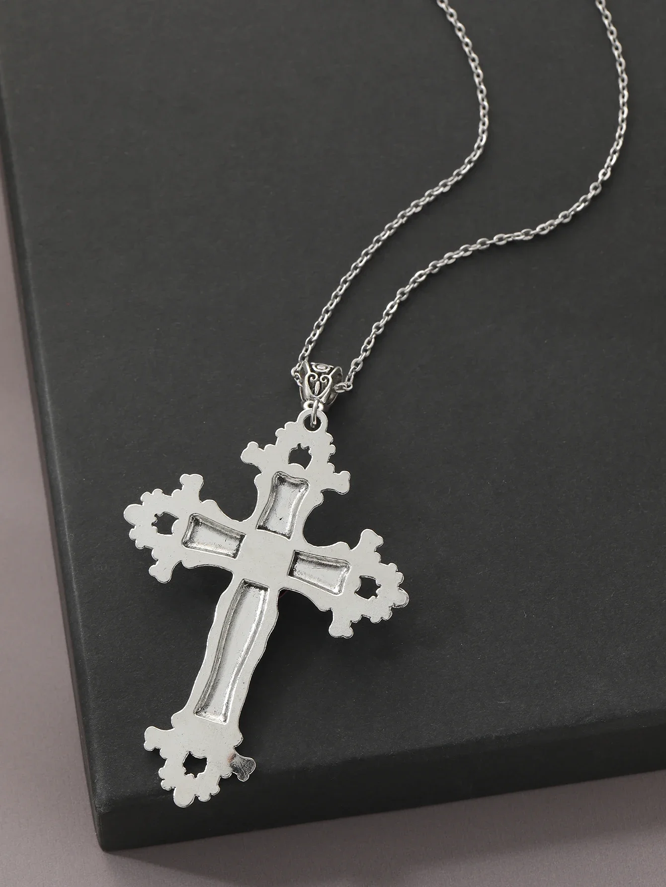 Ожерелье с подвеской в виде больших роз серебряный крест стиле ретро женский