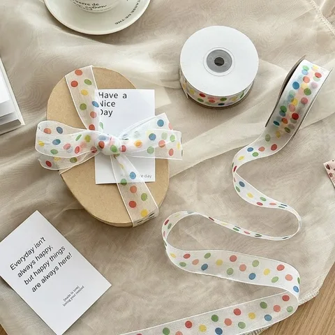 Полиэстровая лента для подарков с бантом в горошек