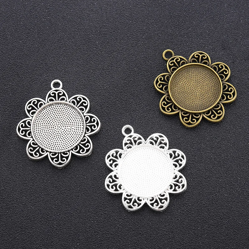

30PCS Fast Shipping 25mm Round Pendant Cabochon Bases Vintage Hollow Flower Charms For DIY Jewelry Making Findings Accessories