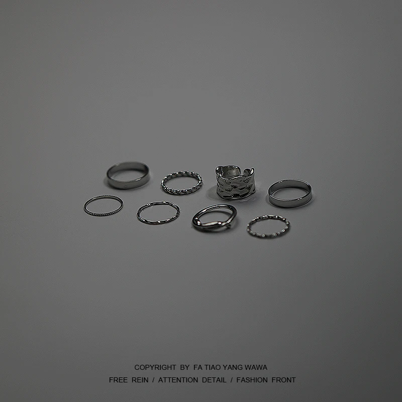 

8 piece! Cold ring