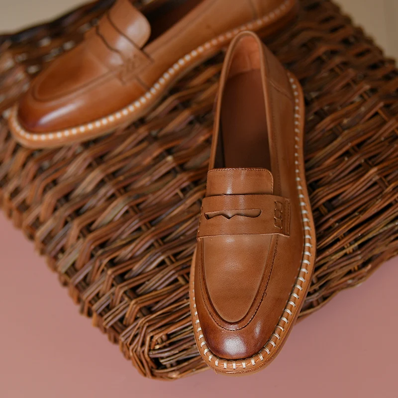 Women‘s Flats Cowhide Flat Shoes Vintage Casual Loafers Spring  Autumn Slip On Women Simple Shoes Round Toe Daily Quality Flats