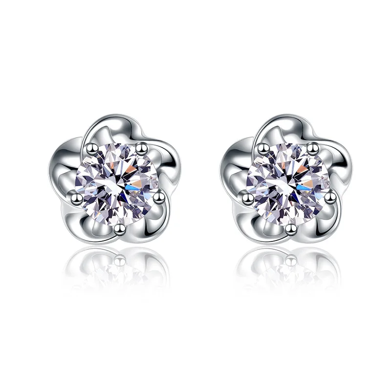 

S925 sterling silver fashion sweet temperament set with diamonds 50 points plum moissanite stud earrings for the lady