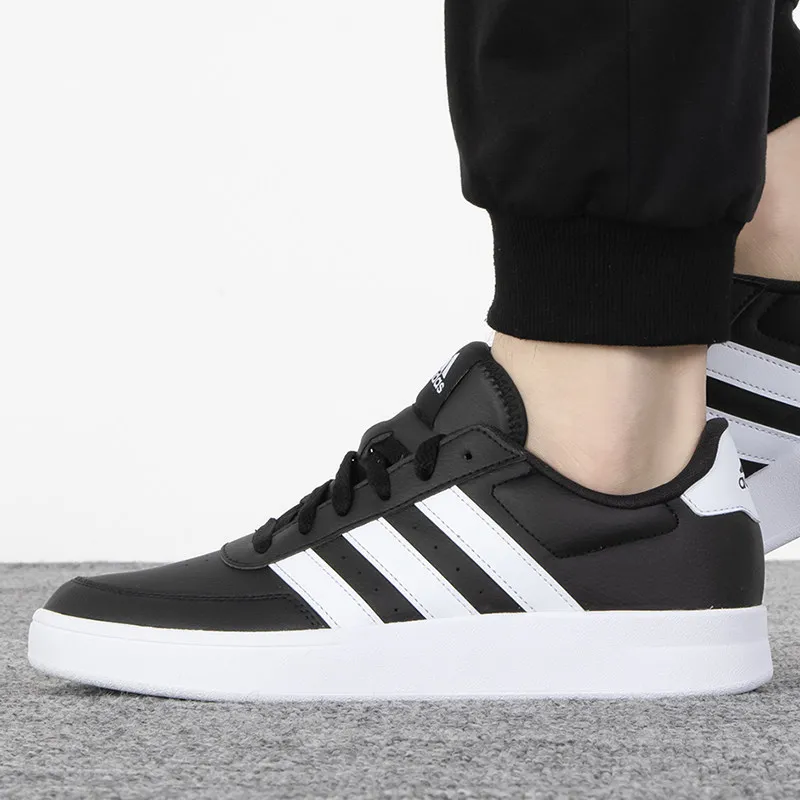 Фото Новые мужские теннисные кроссовки Adidas 2026 HP9425, черно-белые, повседневные №2