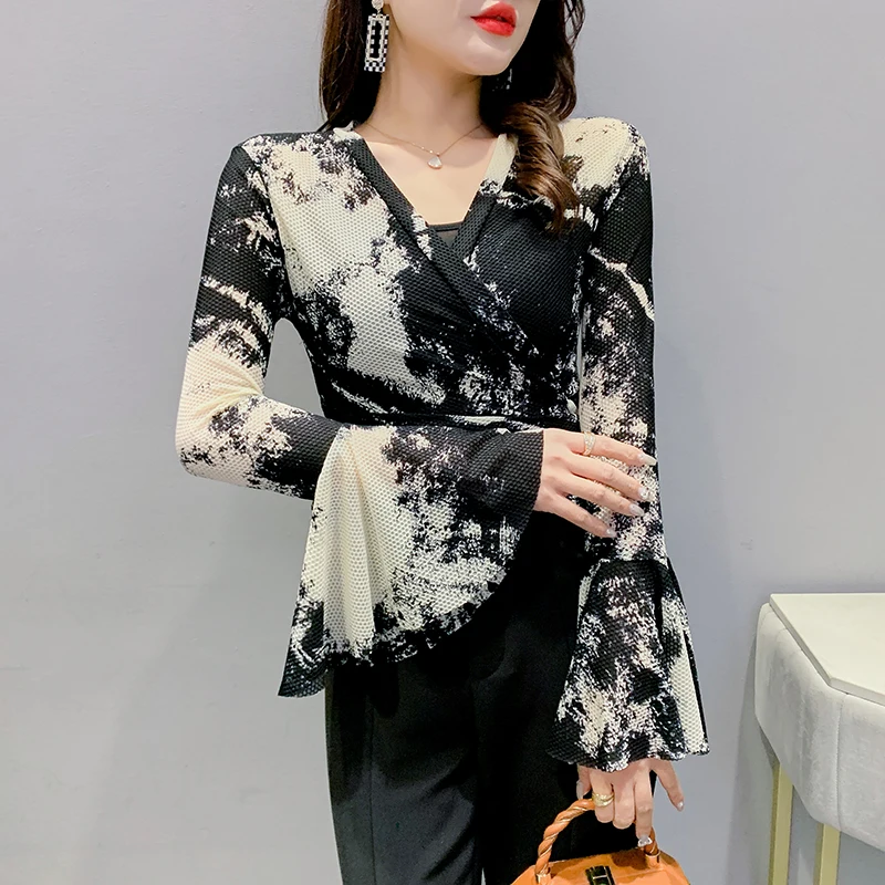 

spring tie dye shirt women Sun-proof flare long sleeve lace up tops bandage bow Asymmetrical blouse sexy v neck leopard blouses