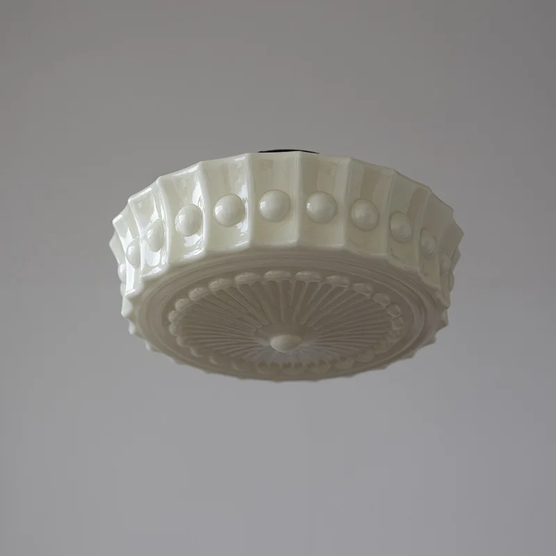 

Ретро стеклянный потолочный светильник HUOUWEII кремовый