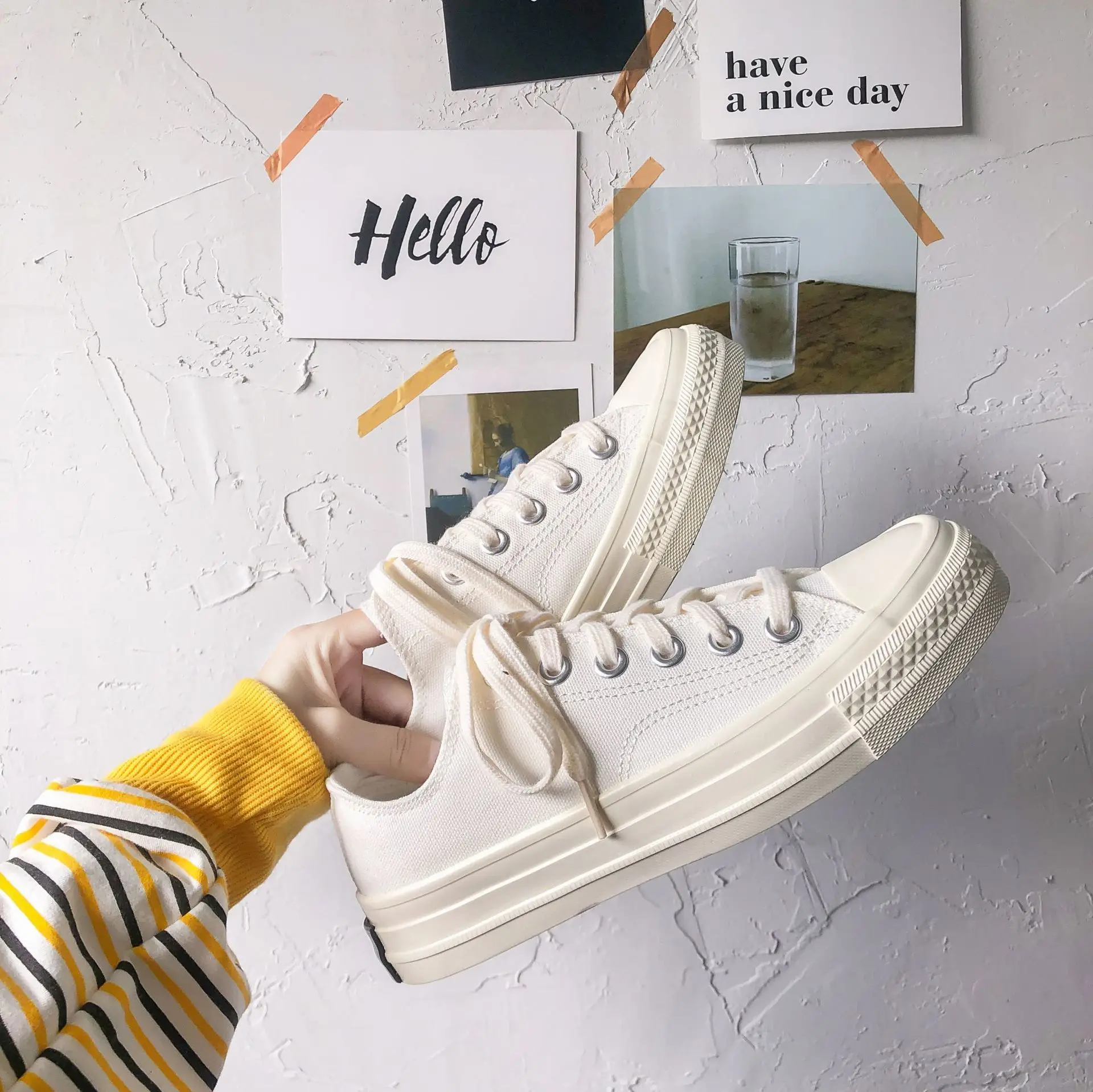 

2023 New Female Summer New Student Korean Version of Harajuku Style Breathable All-match Sneakers Tide All White Canvas Shoes