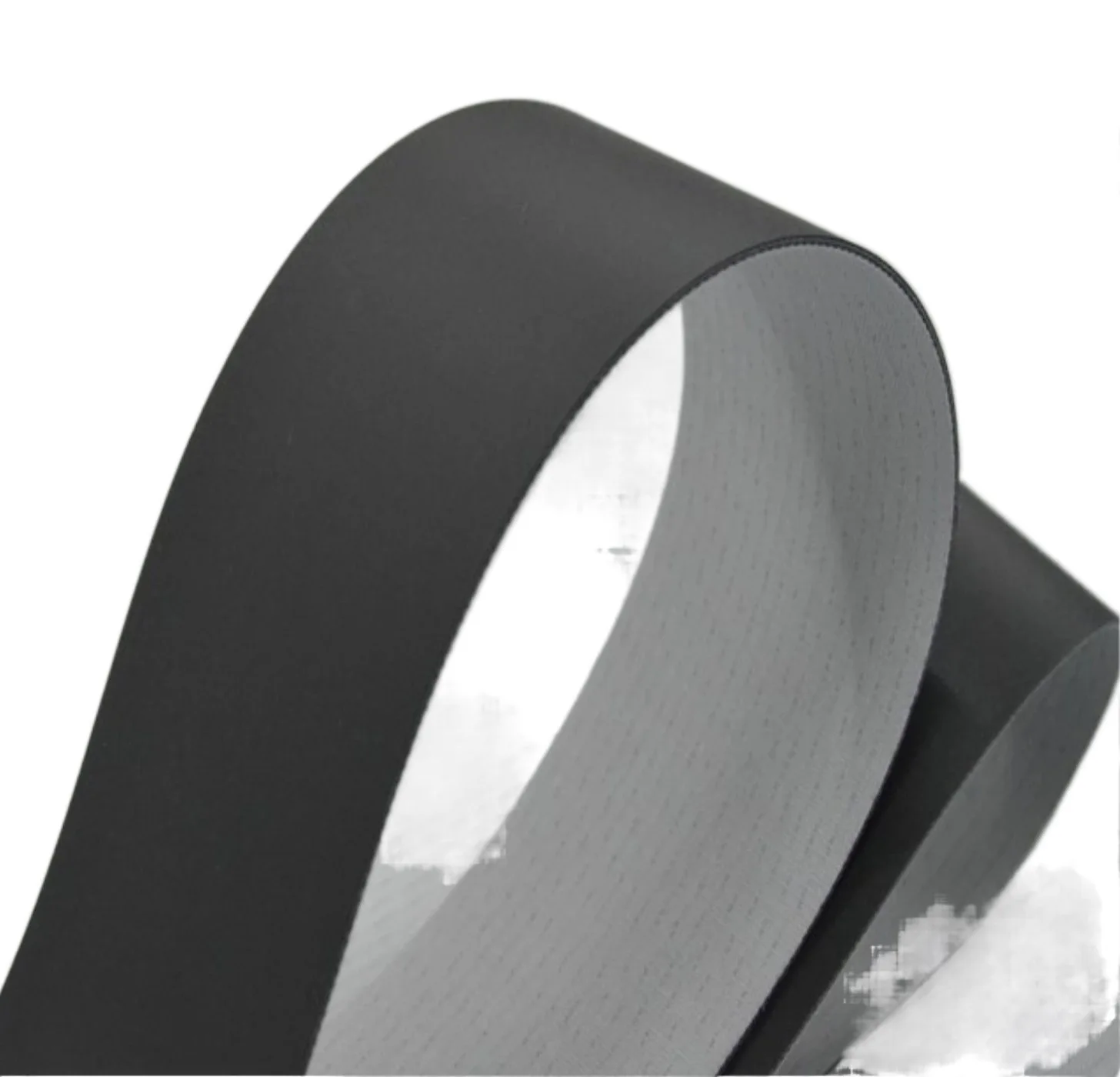 

Периметр: 1500-2000 мм Ширина: 50 мм Толщина: 3 мм матовый черный промышленный Конвейерный ленточный конвейер из ПВХ (может быть изготовлен по индивидуальному размеру)