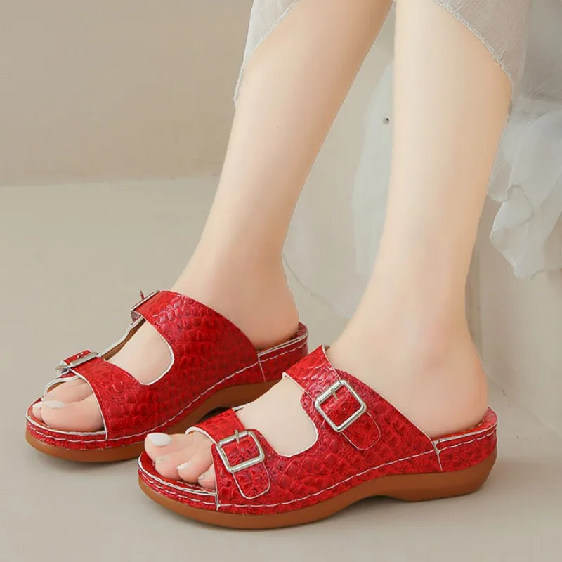 

Сандалии женские на платформе, повседневные шлепанцы в римском стиле, с пряжкой, классические пляжные тапочки, для бега, лето 2023