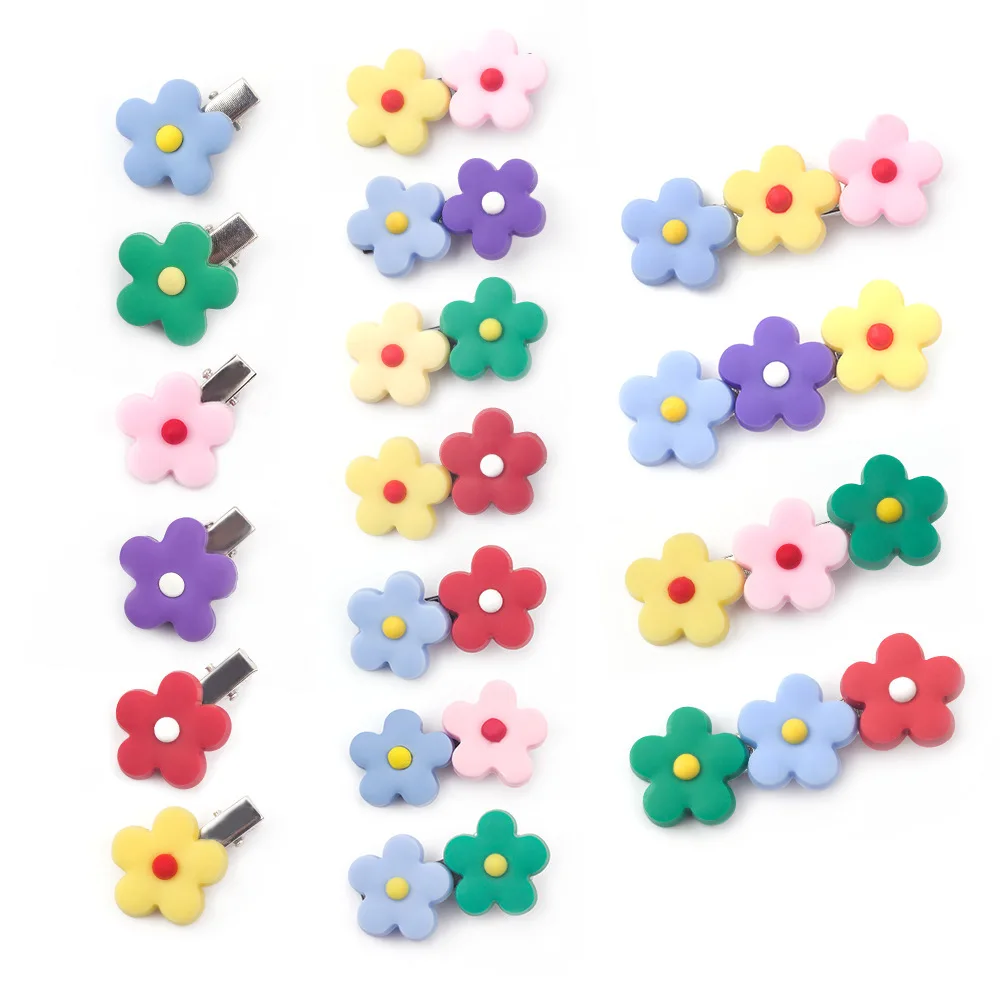 

Korean Fashion Girl Heart Children's Sweet Versatile Flowers with Bangs Stud Earrings For Women Girl