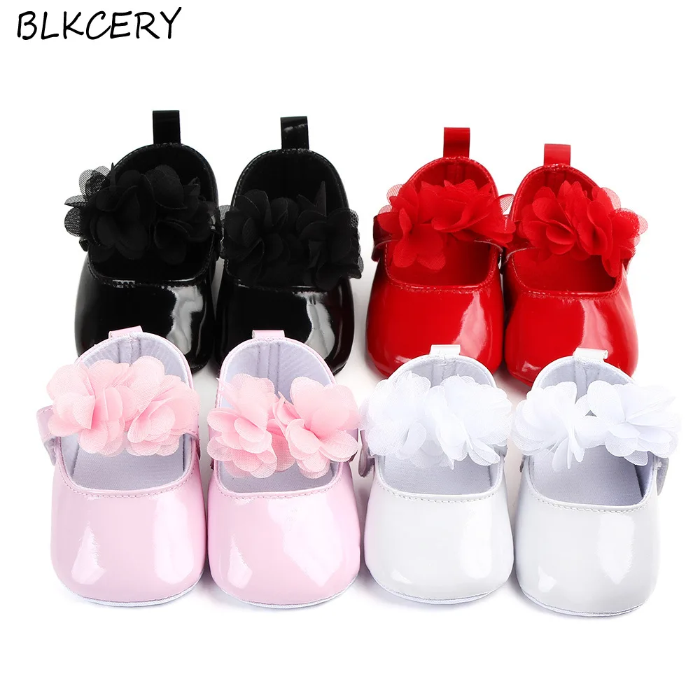 

Brand Newborn Baby Crib Shoes Cute Flower Girl Trainers Infant Soft Shoes for 1 Year Bebes Items Toddler Tenis Christian Gifts