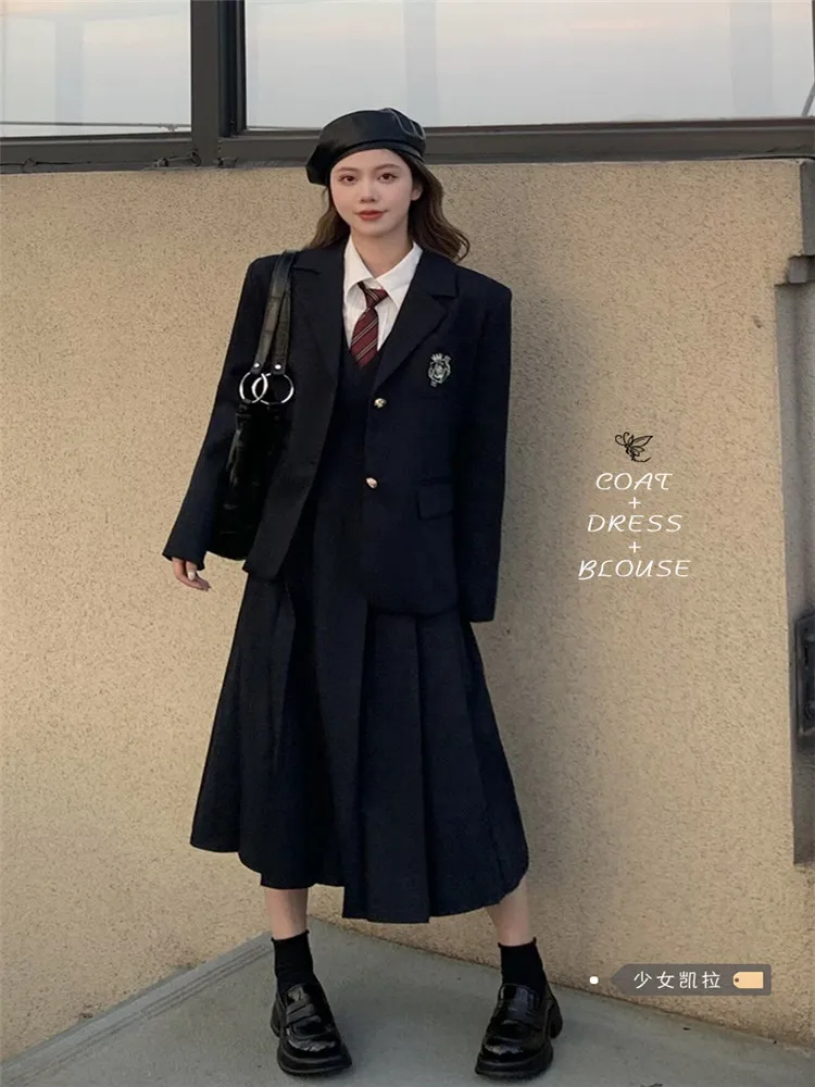 

Модные костюмы в стиле преппи из 3 предметов для девушек колледжа, белая рубашка, повседневный Блейзер и плиссированное ТРАПЕЦИЕВИДНОЕ ПЛАТ...