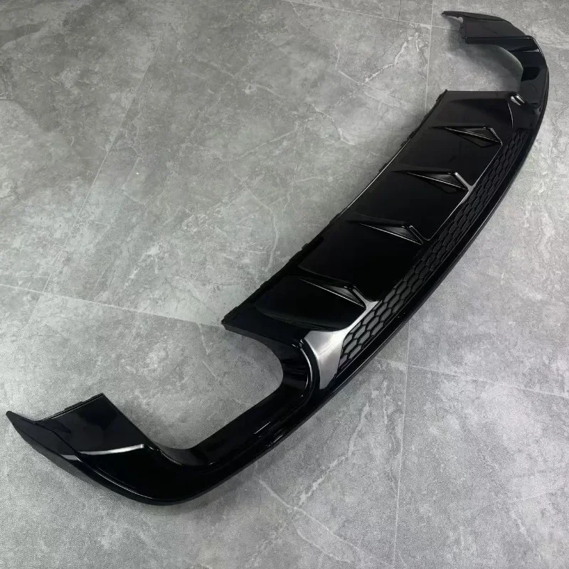 

Для Audi A3 Base Sedan (не для S-Line S3) 8V Facelift 2016-2020 Автомобильный задний баллончик Глянцевый черный задний бампер Диффузор Комплекты спойлеров