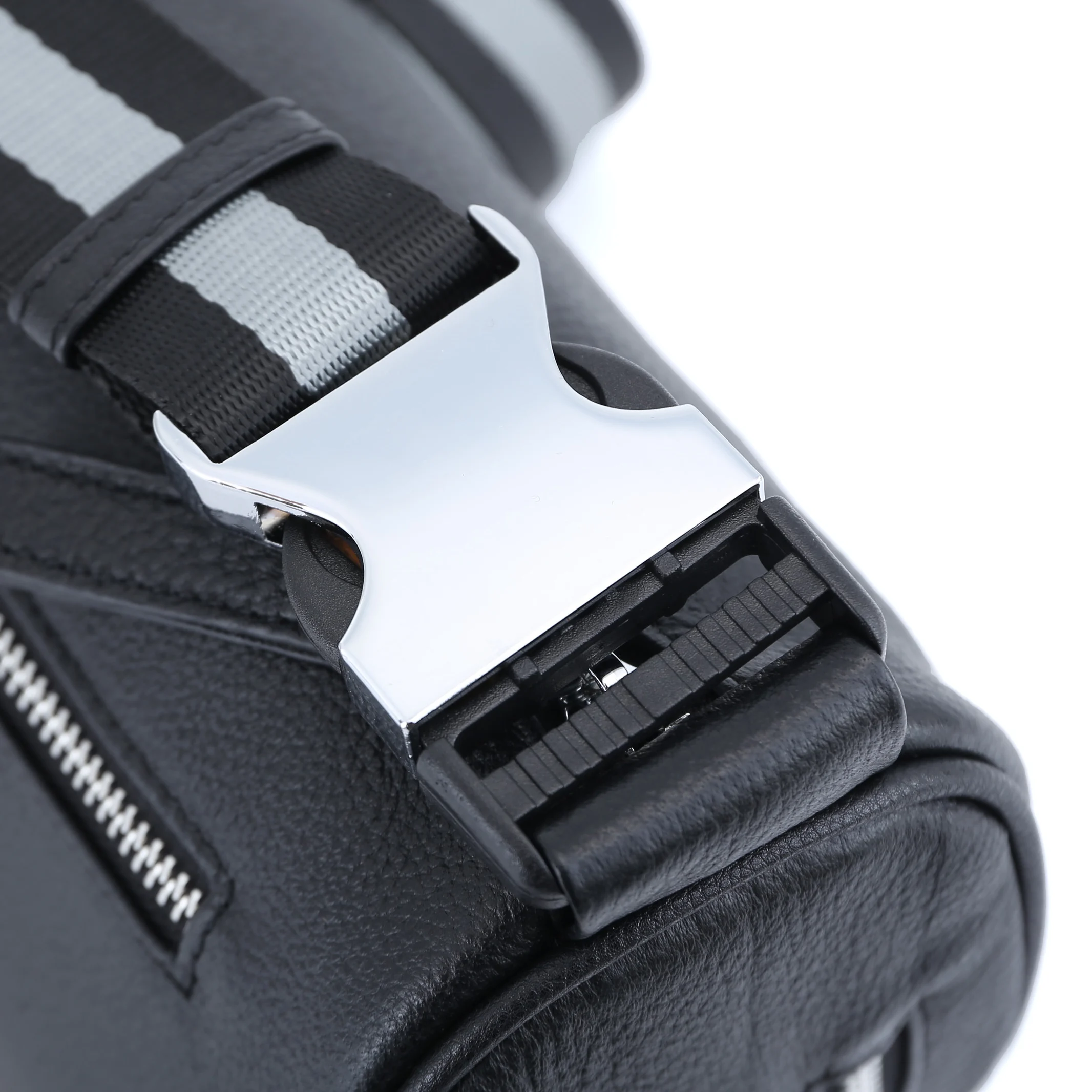 Сумка нагрудная Zency женская из натуральной кожи Простой повседневный мессенджер