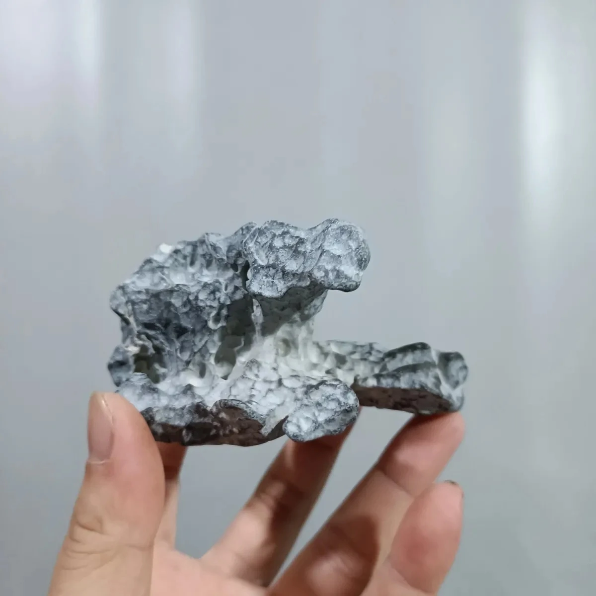 1Pcs Natural Original Taihu Stone Boutique Small Linglong Stone Play Collection Bonsai Fish Tank Landscape Decoration Collection