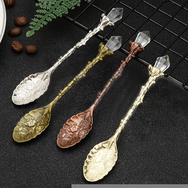 

1PC Vintage Carved Spoon Crystal Head Pattern Spoons Creative Silver Gold Coffee Tea Spoon Drinkware Kitchen Tool Accesssories