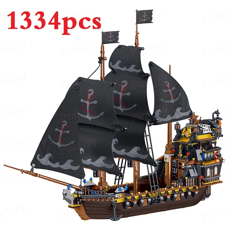 

1334 шт., Детский конструктор «Пираты Карибского моря»
