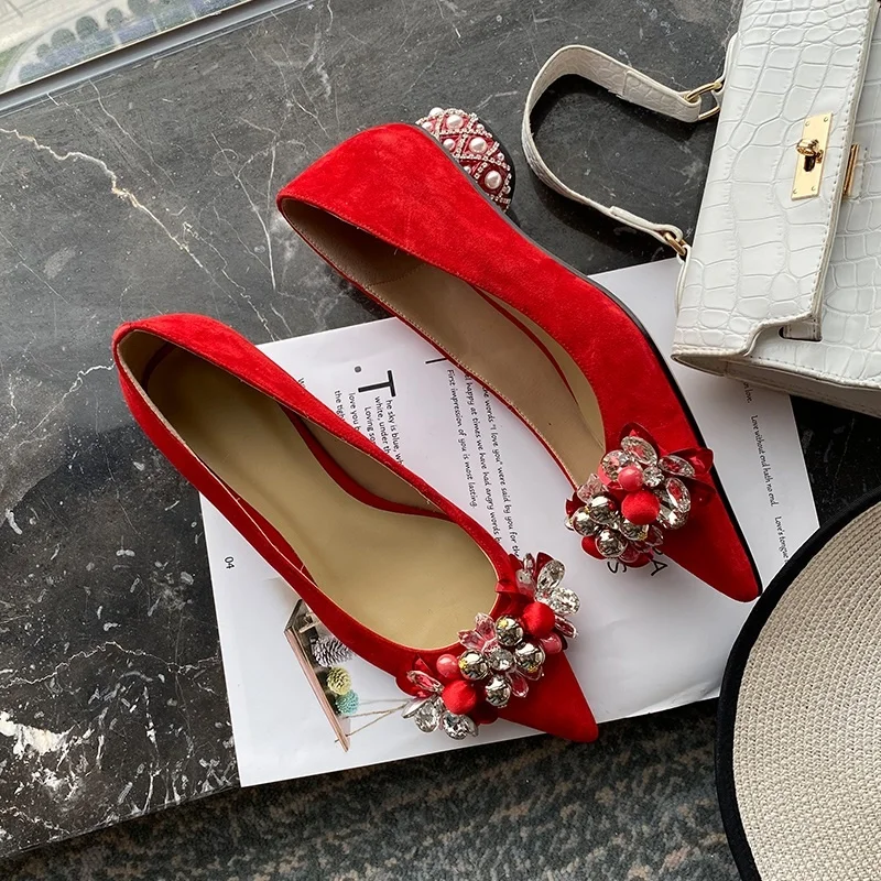

Wedding Shoes Women's 4.5 CM Round Heels New Spring Women Pumps Pointed Toe Kid Suede Ladies Shoe With Crystals tacones