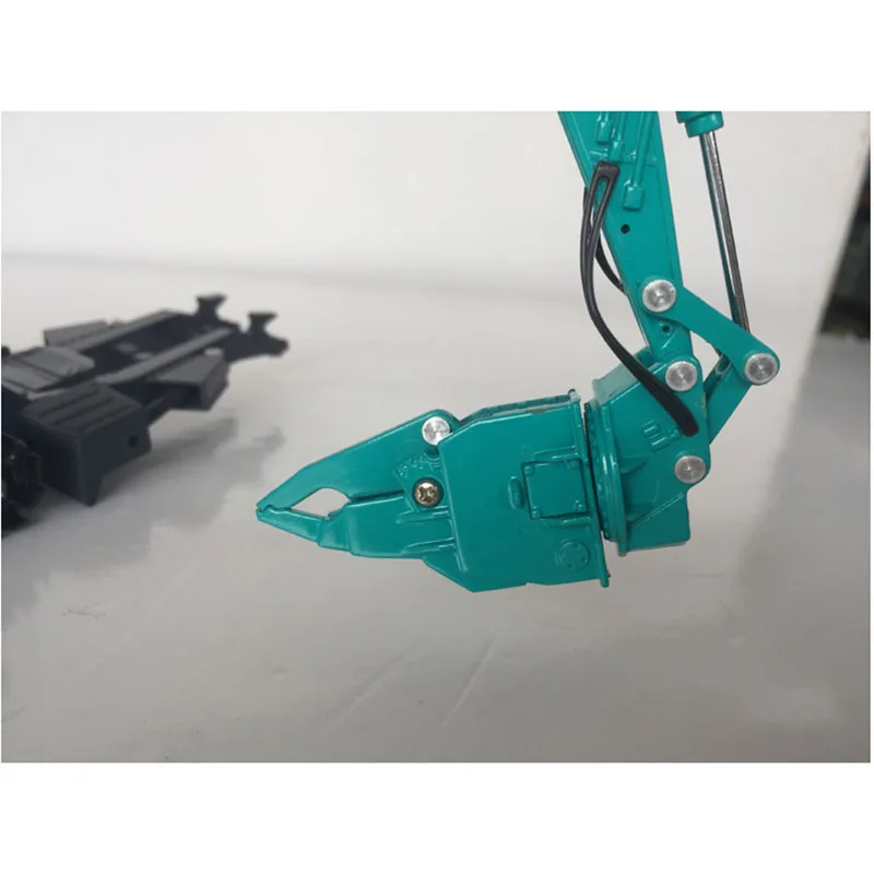 Многофункциональная машина для разборки автомобилей KOBELCO SK200 Super 8 в масштабе 1:43