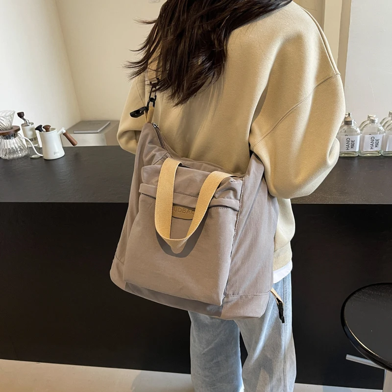 Простая повседневная Универсальная Женская однотонная универсальная сумка