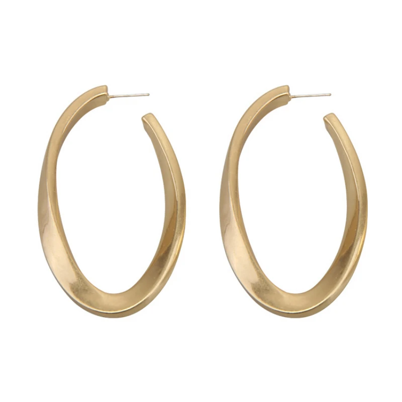 Большие металлические серьги-кольца