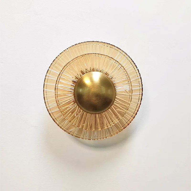 Стеклянный круглый настенный светильник IWP