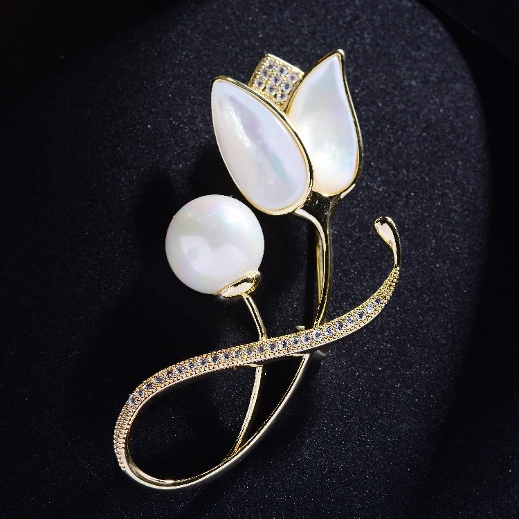 

Korean version of the warm mother-of-pearl tulip pearl brooch elegant atmosphere suit cheongsam botanical pin fashion corsage