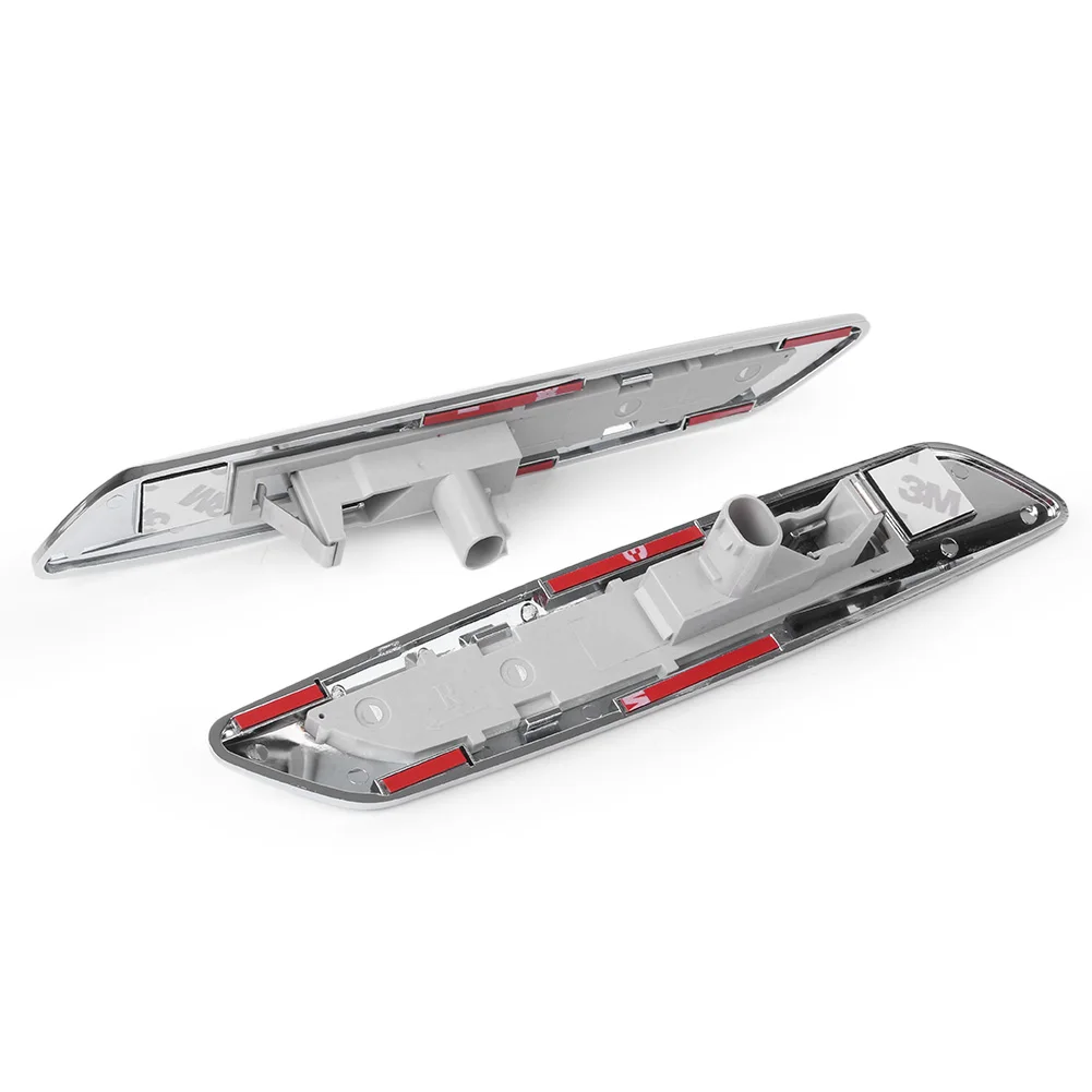 Автомобильный светодиодный указатель поворота на крыле боковой габаритный