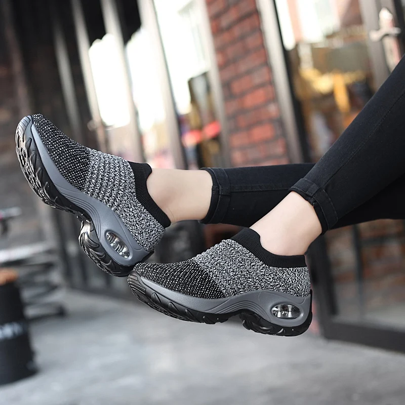 Women's Air Cushion Walking Shoes Fashion Anti-Slip Thick Sole Sneakers Slip-On Lightweight Breathable Casual Shoes